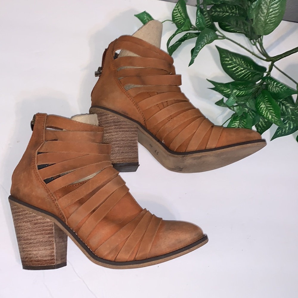 Free People Shoe Boots (W62893)